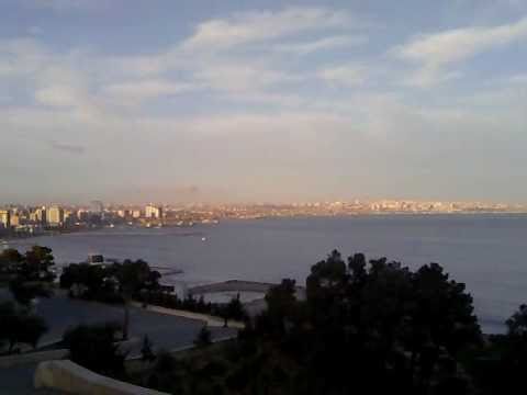 панорама Баку (вид с Аллеи Шехидов)