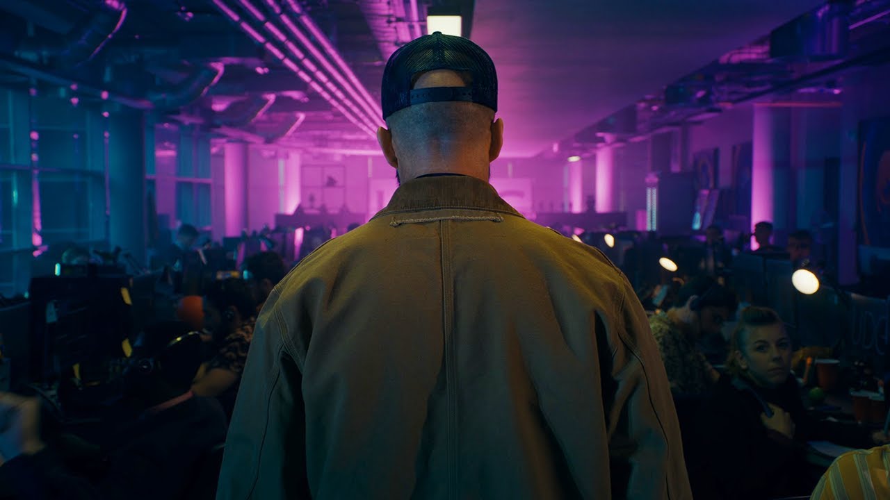 This Beekeeper is Feared by the CIA