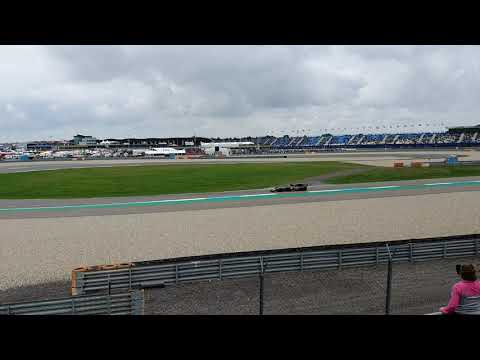 Round record TT circuit Assen Renault F1 car