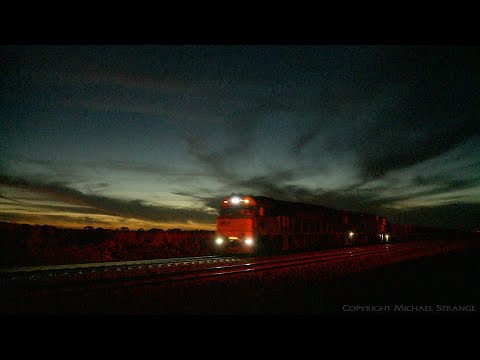 Pacific National PM6 Freight Train At Night - PoathTV Australian Railways