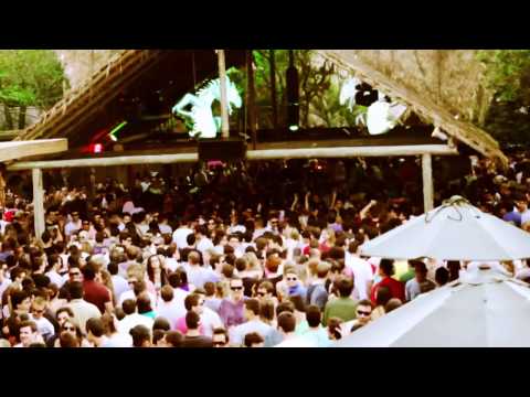 Warung 10th Anniversary - 10 Anos Warung