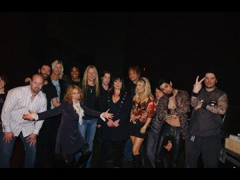 Alice in Chains-Them Bones Featuring Philip H. Anselmo From Pantera & Dedicated to Layne and Dimebag