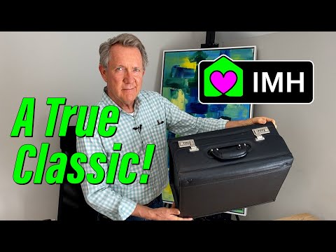 Effortlessly stylish and secure, Rolling Laptop Briefcase - Your ultimate travel companion.