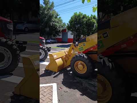 mostrando um pouco das máquina que acabou de xegar aqui em São Jorge do patrocínio Paraná