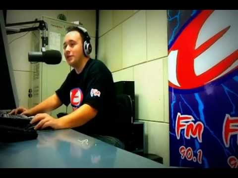 Emoção fm !!!!  A rádio que mais cresce em audiência...