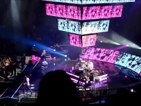 Muse Plug In Baby Quebec City 2013