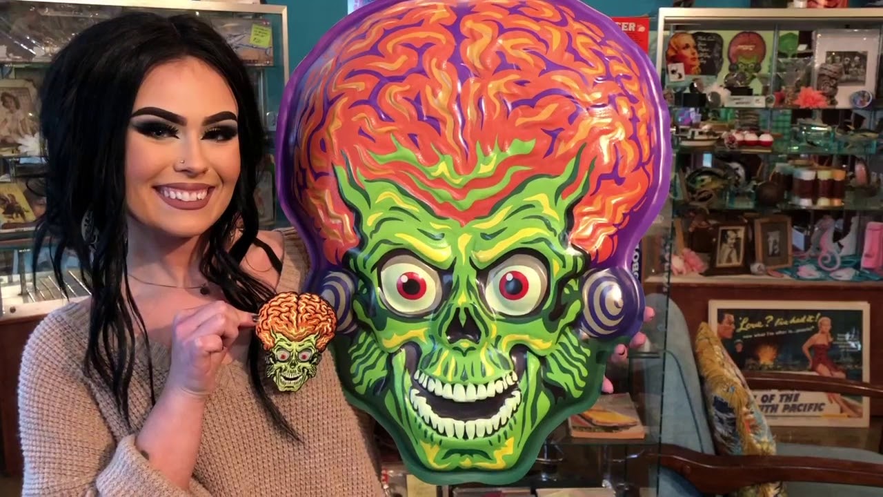 Mars Attacks Wall Decor, Embroidered Patches & Pins