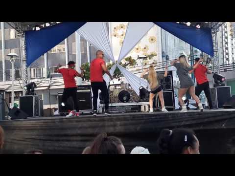 Amiga Parceira - Thiago Brava part. Pikeno e Menor - Star Dance