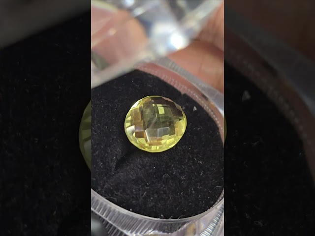 حجر سترين طبيعي مفحوص و موثق بشهادة مختبر