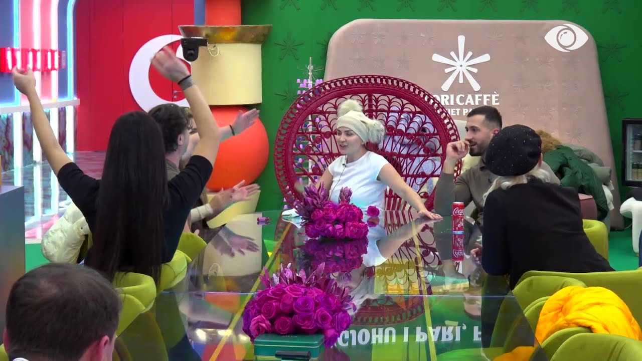 Momente gazmore në shtëpi, banorët këndojnë “Bella Ciao” - Big Brother Albania VIP 4