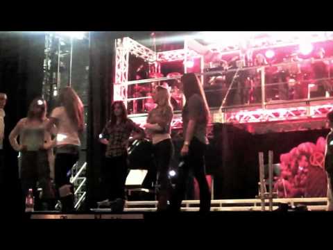Leon Lopez: We Will Rock You 2011 Tour Vlog - Pt 2 - Glasgow