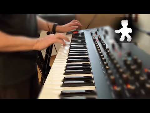 Jordan Rudess plays the DSI Prophet X