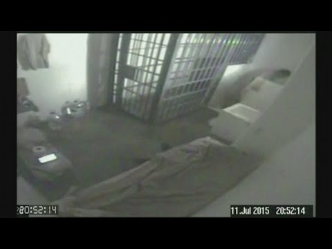 How Joaquin "El Chapo" Guzman escaped prison