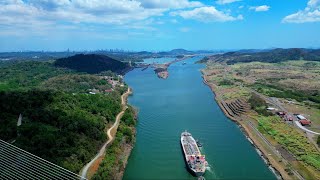 Panama Canal Tour with Pineapple Shuttle