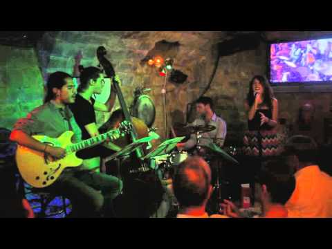 Akalia klan à la cave du 38 Riv' Paris 2015