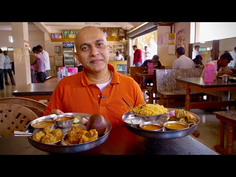 Tasty, Traditional Fare Served By VILLAGE HOUSEWIVES | THOTADA MANE | FARM DINING At Srirangapatna