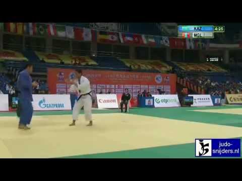 Judo 2010 GP Qingdao_ Timur Bolat (KAZ) - Batbayar Sainjargal (MGL) [-90kg].avi