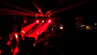 Alex Niggemann playing Battery Park @ Bahrein