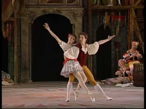Coppelia- Duet from Act I (Kirov / Mariinsky Ballet:Irina Shapchits & Mikhail Zavialov)