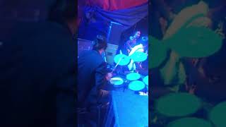 Simple one cover lagu koin band .ROMANTIS. DI acara weding andri chote.