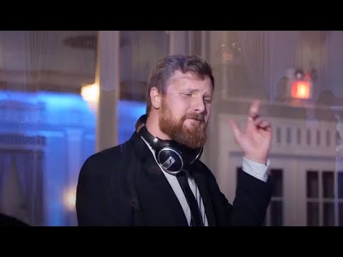 The party don’t start until the DJ drops the beat!