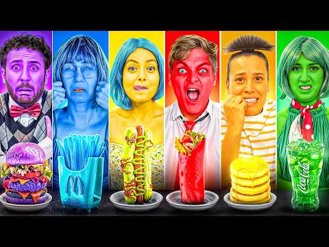 INSIDE OUT NELLA VITA REALE! MANGIAMO SOLO CIBO DEL COLORE DELLE EMOZIONI CON I NOSTRI AMICI !