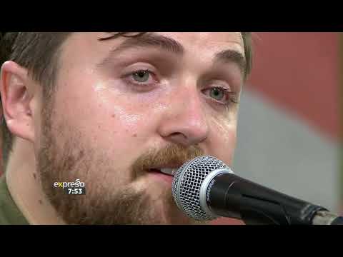 Van Der Aven performs 'Slaap Jy Al'