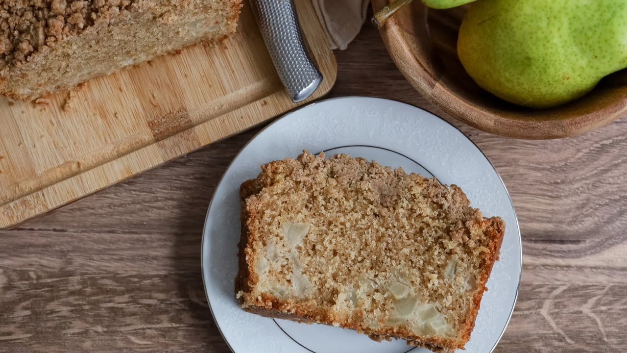 Cinnamon Pear Streusel Bread Recipe
