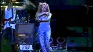 Shakira - Lo Imprescindible (Con Letra) [VIDEO]
