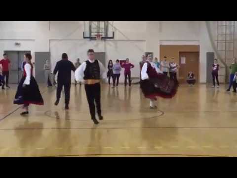 Nenad Milin i članovi KUD-a Koledišće prezentiraju plesove