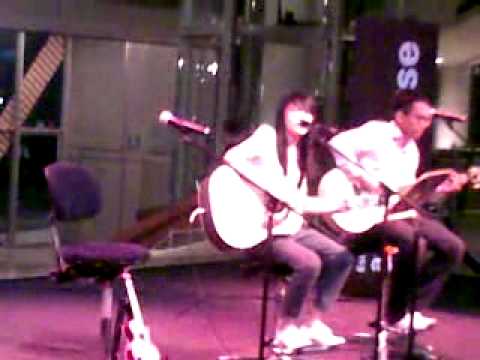 WhatsAbd - Siti Zahidah performs 'Just Like Tonight' at Noise Singapore 2010