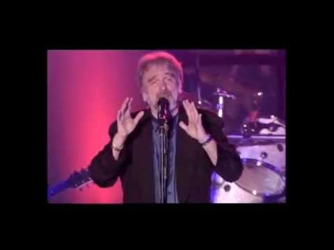 ZLATKO PEJAKOVIĆ-RIJEKE TIHO TEKU (DOM SPORTOVA)