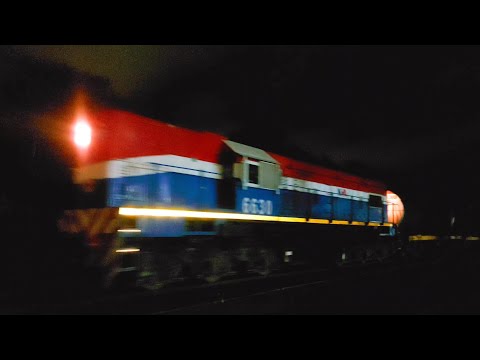 [4K] Tren cargado de NCA con la EMD GR-12W 6630 pasando por Marcos Juárez!!!!!!