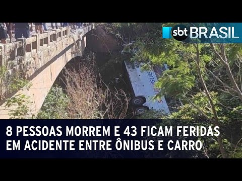 8 pessoas morrem e 43 ficam feridas em acidente entre ônibus e carro em MG | SBT Brasil (13/01/24)