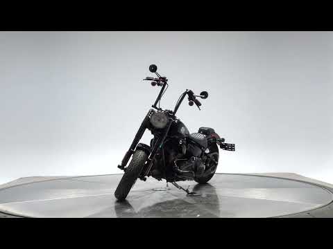 2016 Harley-Davidson FLSS Softail Slim S in Vivid Black
