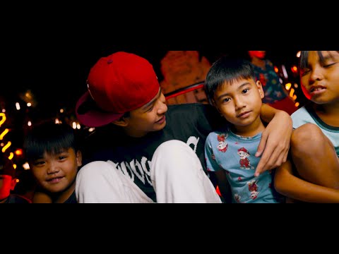 Ryouji & Baby Blood - It's Christmas (Official Music Video)