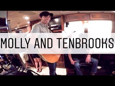 Mo Pitney - Molly and Tenbrooks - Tour Bus Sessions