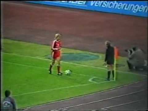 Bayern v Uerdingen (1985-86) (Pt. 1)