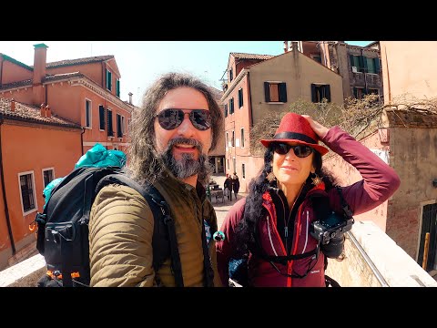 VENEZIA è VENEZIA, bacari, cicchetti, calli (ai piedi), video foto... e scusate se...
