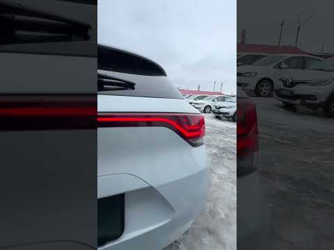 фото renault megane iv рестайлинг 0