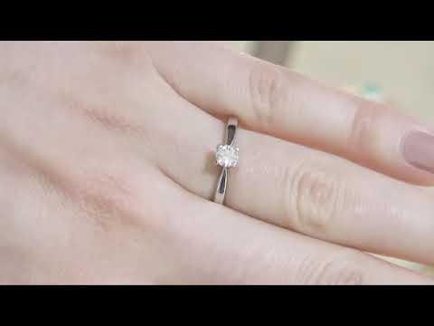 DR078 Solitaire Engagement Ring