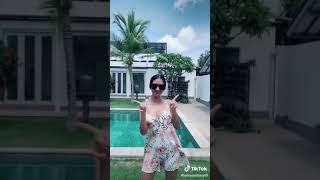 Download lagu Soraya Rasyid Host Uang Kaget Joget SEXYYY!!! mp3