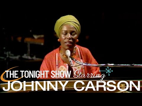 Roberta Flack Performs “Killing Me Softly” and “Just Like a Woman” | Carson Tonight Show