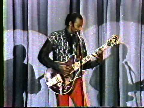 Chuck Berry - Johnny Carson Show 1989 