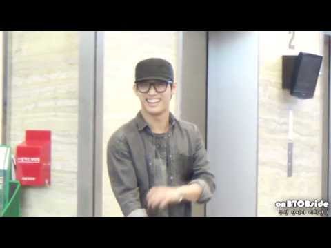 130515 KBS 슈키라 녹음 출근 :: BTOB 현식♥