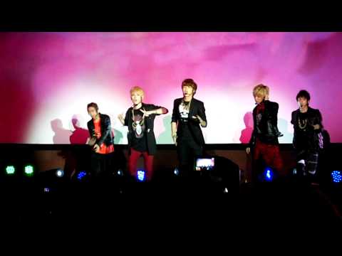 [HD] SHINee (샤이니)  - Ring Ding Dong Live in London @ LKFF Odeon 3/11/11