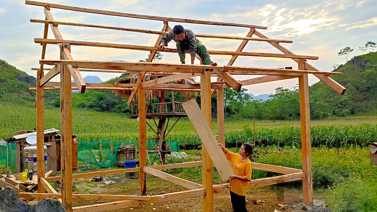 Build a new wooden house, frame and assemble the roof. Part 3