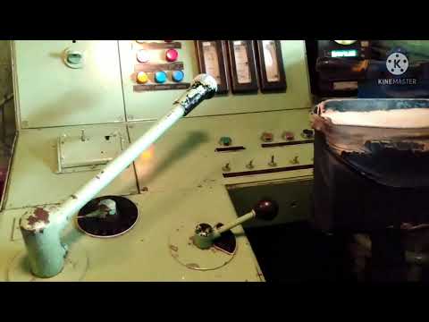 NOU!!! Locomotiva DF.Este o combinatie intre LDH si LDE.Are generator si motoare de tractiune.