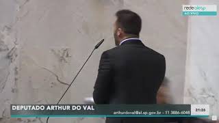 PANCADARIA NA ALESP