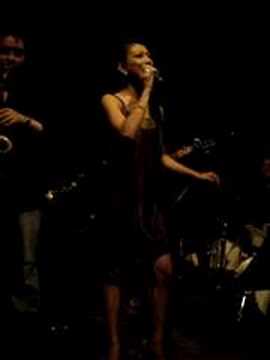 Atilia- Sempurna, in No Black Tie